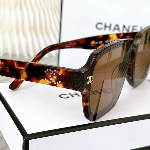 Chanel Eyeglasses - Picture 5 of 5